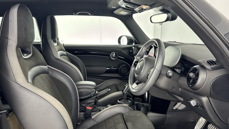 MINI Hatchback 1.5 Cooper Sport 3dr Auto Petrol Hatchback